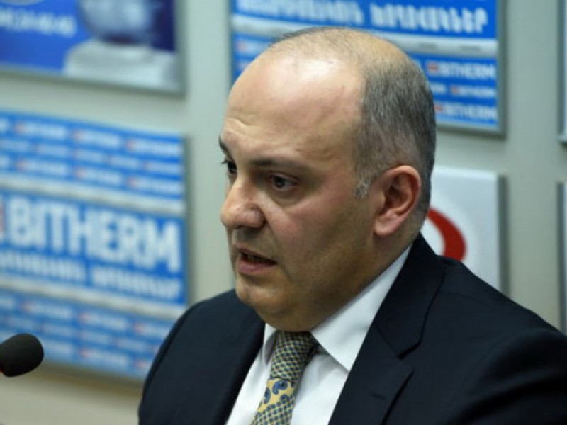 Экс-директор СНБ Армении в ближайшее время хочет представить политическую заявку - СМИ