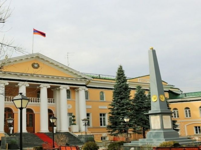 Консульский отдел продолжит прием граждан в рабочем режиме - Посольство Армении в Москве