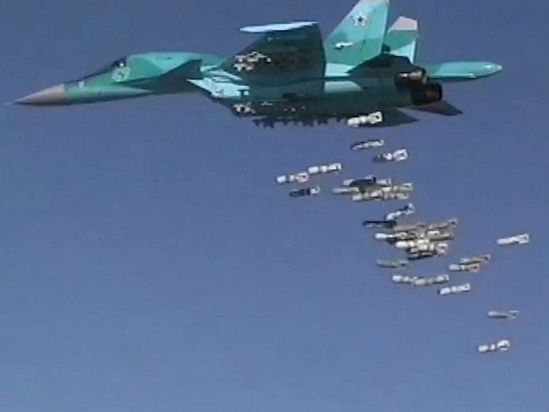 ВКС России уничтожили в сирийском Дейр эз-Зоре десятки боевиков 