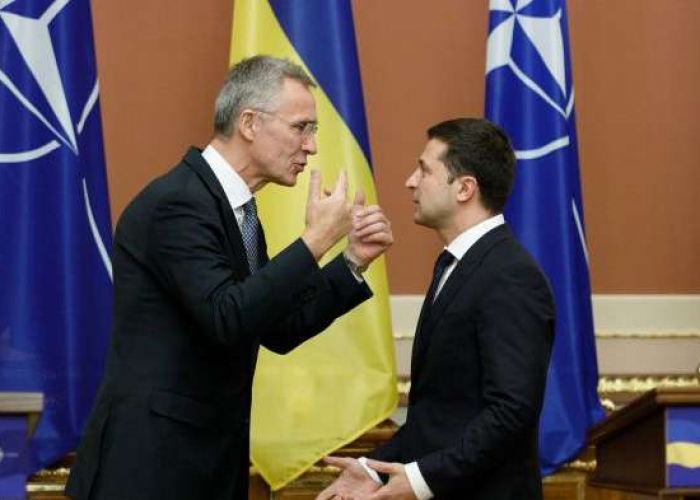 Столтенберг пообещал Зеленскому усилить поддержку Украины