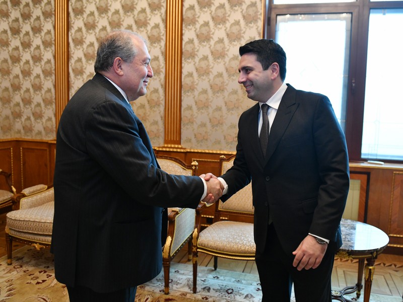 Президент Армении встретился с вице-спикерами парламента
