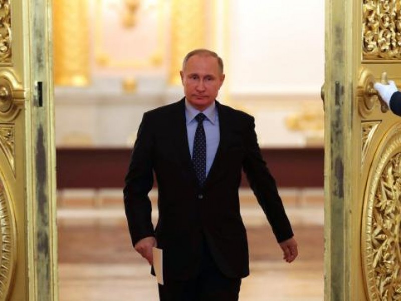 Путин закрывает прорубленное окно в Европу и открывает дверь на Восток 