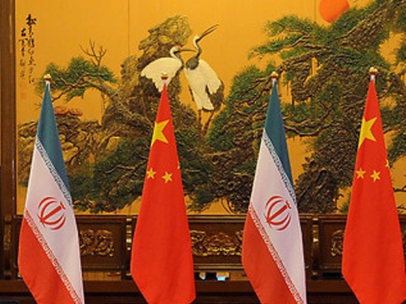 Китай продолжит сотрудничать с Ираном, несмотря на санкции США