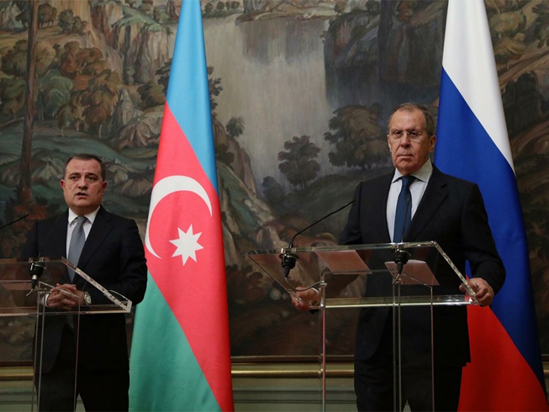 Лавров не видит проблем, чтобы Баку и Ереван могли заняться работой над мирным договором