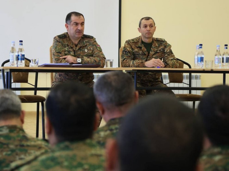 Глава Генштаба ВС Армении поручил строго следить за дисциплиной в армии