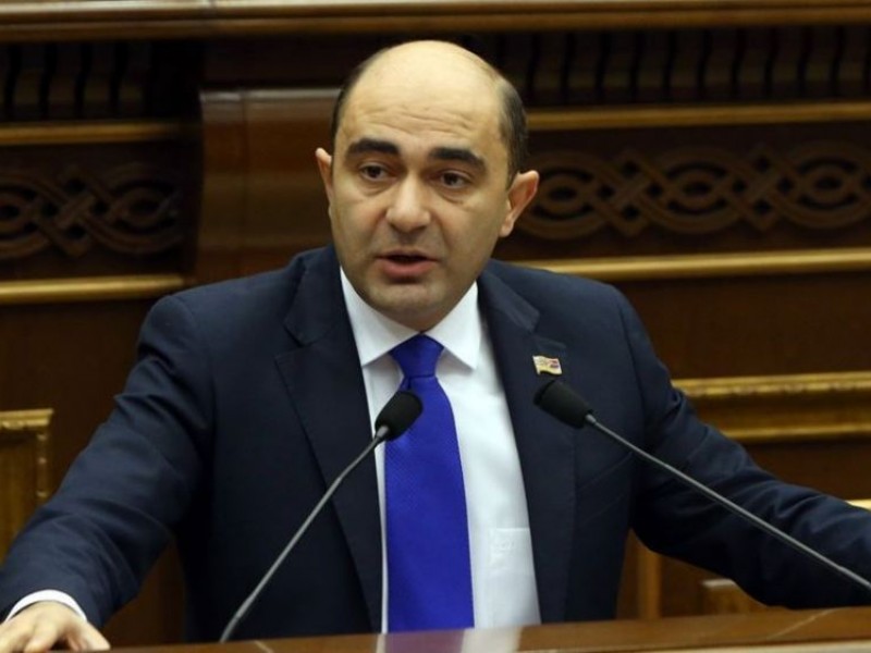 Спикер НС объявил предупреждение главе фракции “Процветающая Армения”