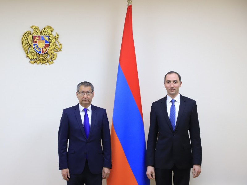 ԲՏԱ նախարարն ու Ղազախստանի դեսպանը քննարկել են համագործակցության հարցեր