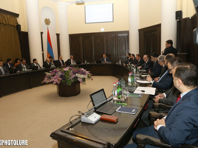 Правительство Армении в 2019 году одобрило 57 инвестпрограмм на сумму 212 млрд драмов