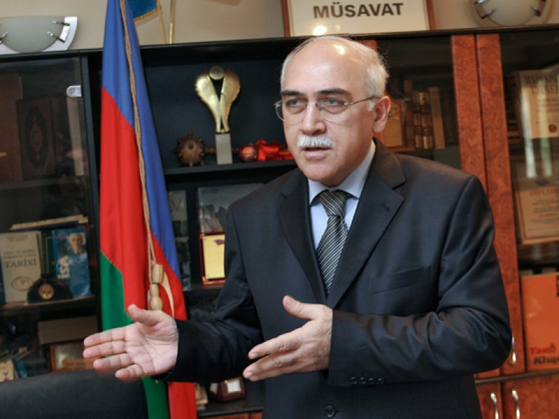 Иса Гамбар стал третьим  кандидатом в президенты Азербайджана