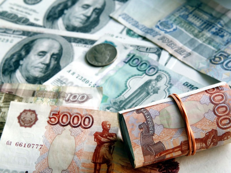 The Bell: Правительство России готовит план отказа от доллара 