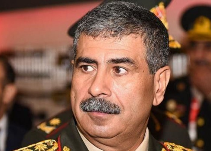 Министр обороны Азербайджана отбудет в Иран