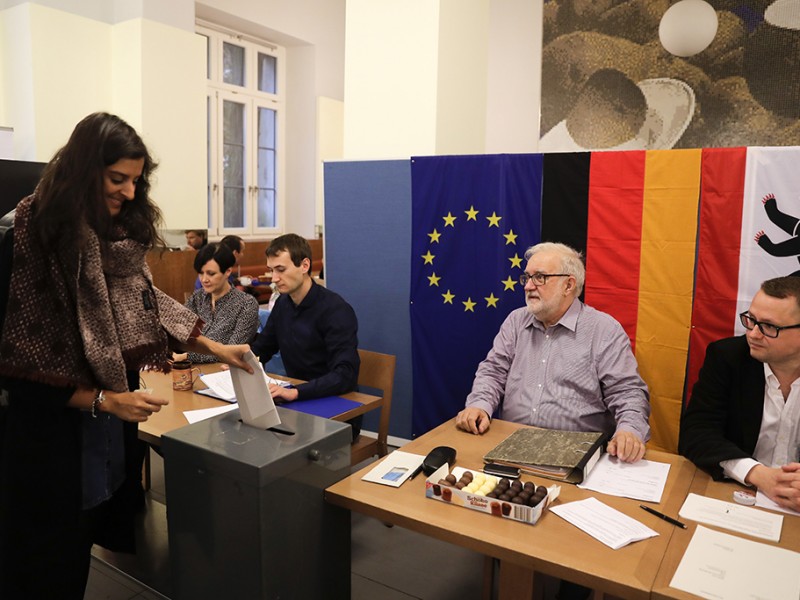 В Германии стартовали парламентские выборы: главные интриги
