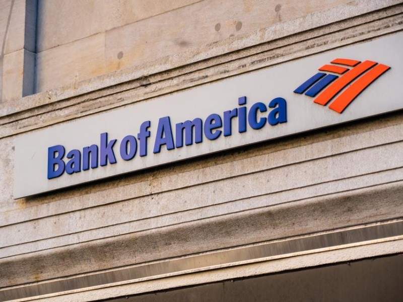 Bank of America улучшил прогноз роста мировой экономики в 2023 году с 2,2% до 2,5% 