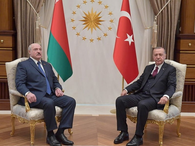 Лукашенко и Эрдоган обсудили ситуацию на Украине 