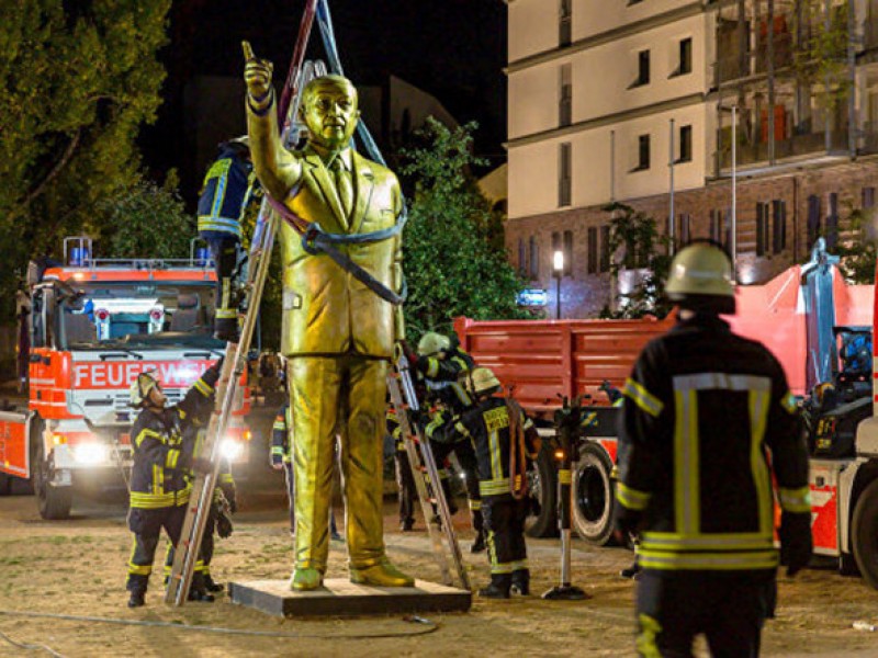 Գերմանիայում ապամոնտաժել են Էրդողանի արձանը