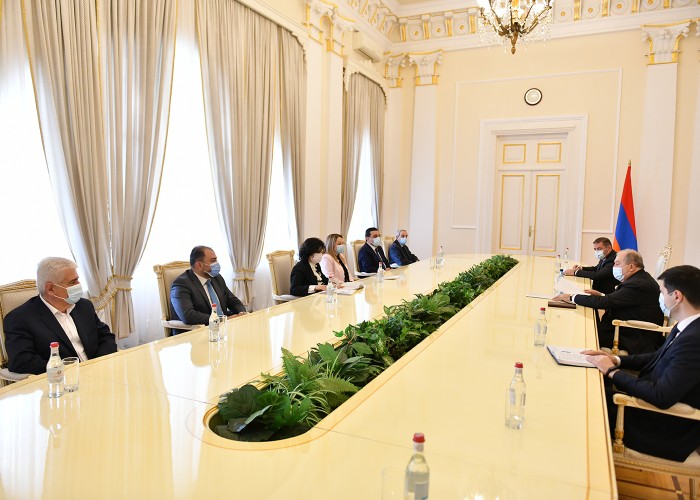 Президент Армен Саркисян встретился с ректорами ряда государственных вузов