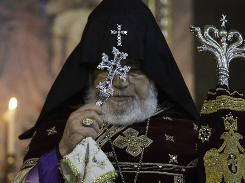 Армения переживает трудные времена - Католикос  