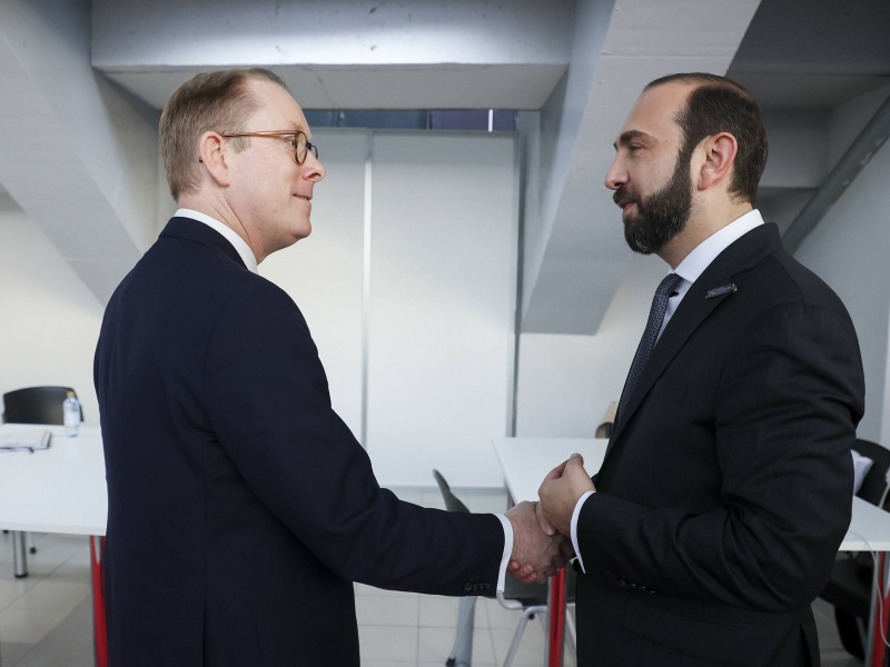 Министры иностранных дел Армении и Швеции обсудили вопросы региональной безопасности