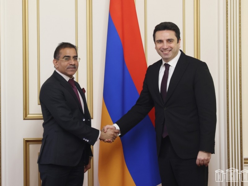 Армения придает большое значение и высоко ценит дружественные отношения с Индией - Симонян