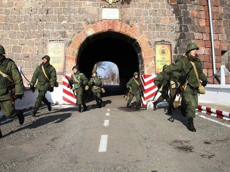На российской военной базе в Армении начались масштабные учения