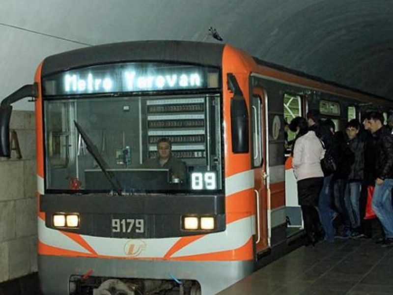 Ереванское метро изменит график работы 24 апреля 