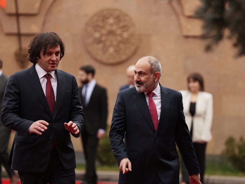Взаимный интерес и кооперация: эксперт о важности визита премьера Грузии в Армению 