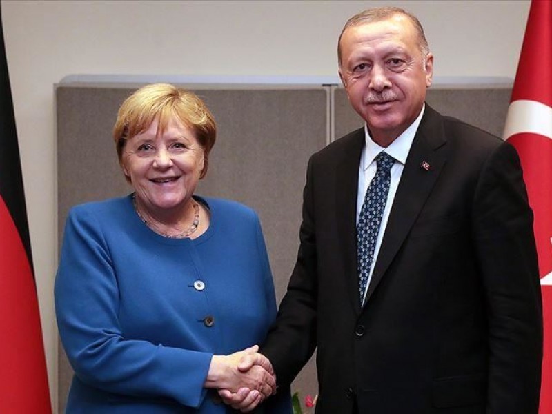 Эрдоган предлагает Меркель вместо санкций ЕС против Турции «позитивную повестку дня» 