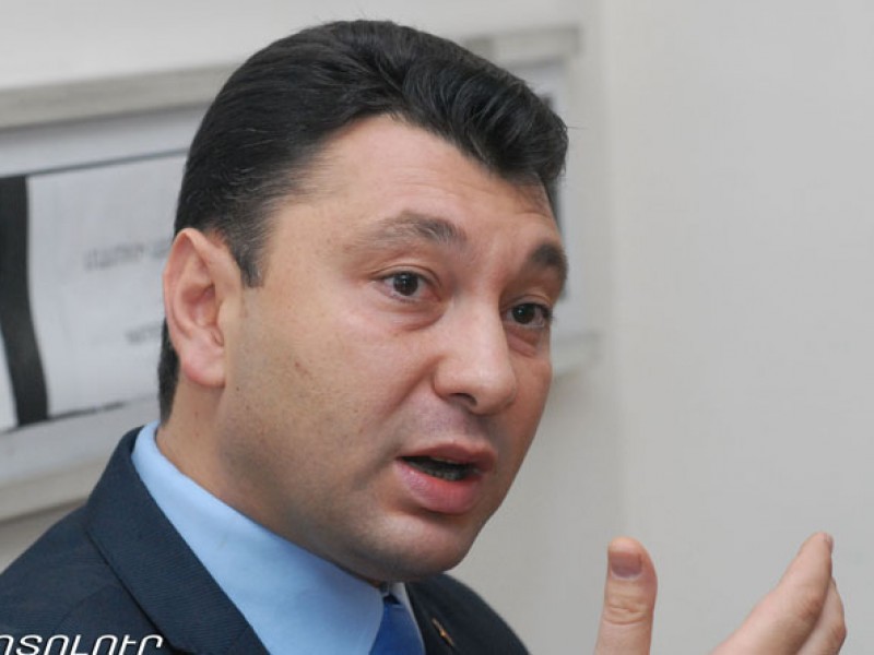 Вице-спикер назвал маразмом заявления Алиева о наличии у Еревана ядерного оружия 