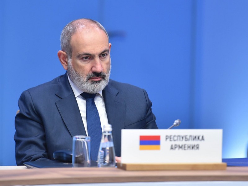 Пашинян выразил надежду, что Мирзоян и Байрамов достигнут прогресса по мирному договору