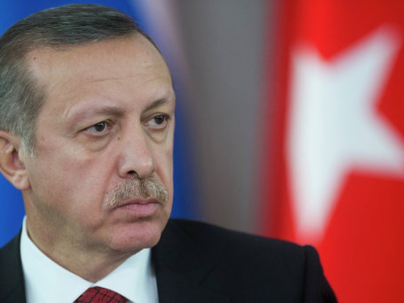 Эрдоган отправил в отставку главу Центробанка на фоне рекордного падения турецкой лиры