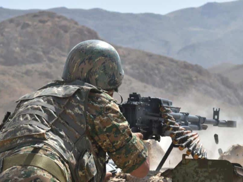 ВС Азербайджана открыли огонь в направлении армянских позиций - МО РА