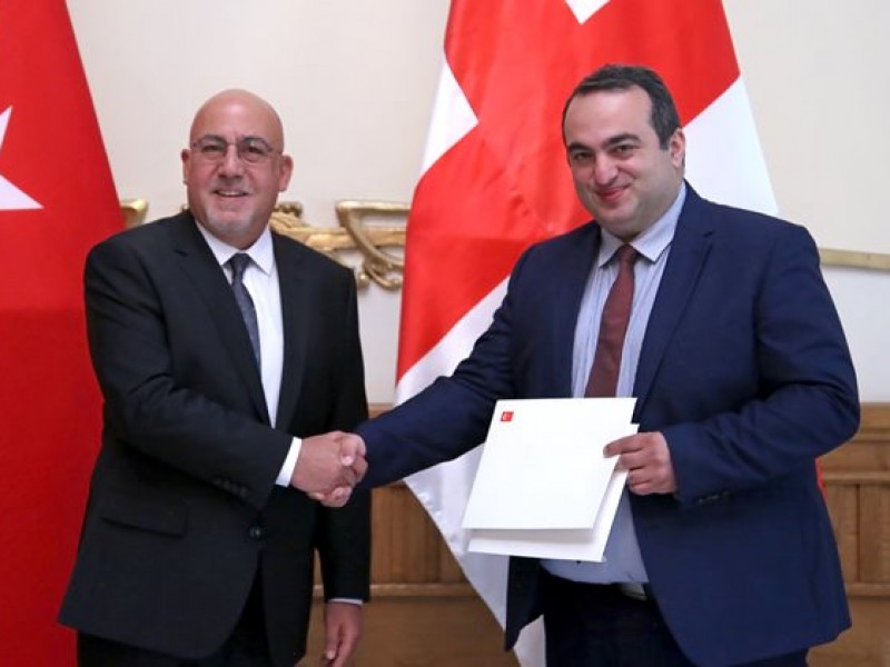 Новый посол Турции вручил верительные грамоты замглаве МИД Грузии