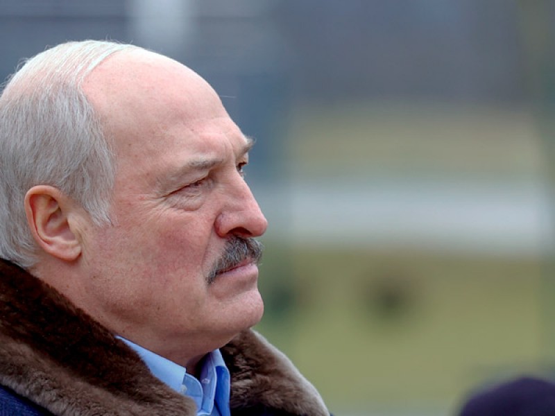 Минск не останется в стороне в случае начала войны в Донбассе - Лукашенко 