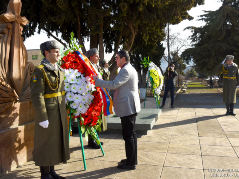 Президент Арцаха почтил память жертв сумгаитских погромов