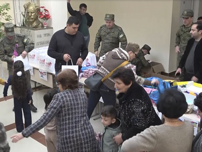 Российские миротворцы оказали гумпомощь около 1 000 жителям села Гиши Нагорного Карабаха