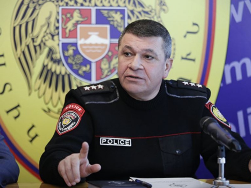 По факту инцидента между экс-главой полиции и журналистами «Азатутюн» возбуждено дело