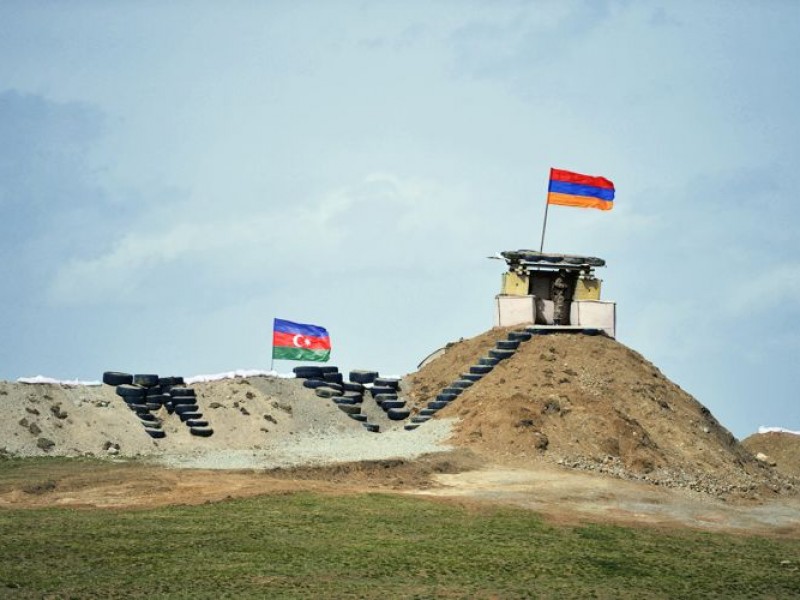 Захарова заявила, что напряженность на границе Армении и Азербайджана снижается