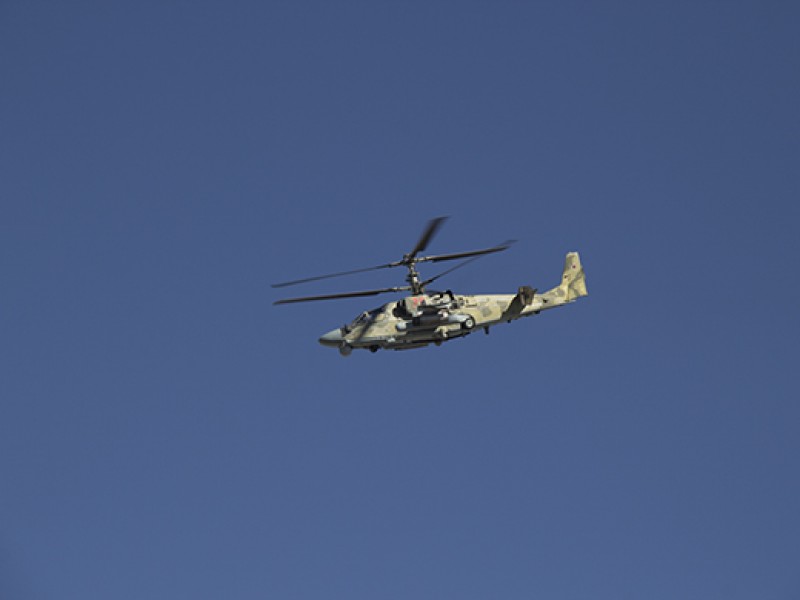 Экипажи вертолетов ЮВО в Армении уничтожили колонну условного противника 