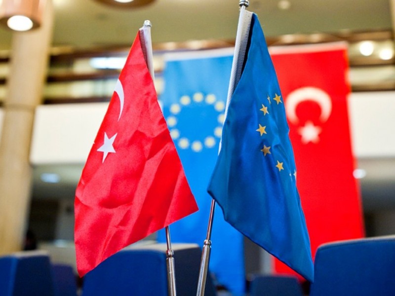 Турция продолжит оставаться партнером ЕС - представитель Еврокомиссии