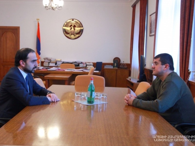 Араик Арутюнян и Тигран Авинян обсудили вопросы восстановления инфраструктур в Арцахе