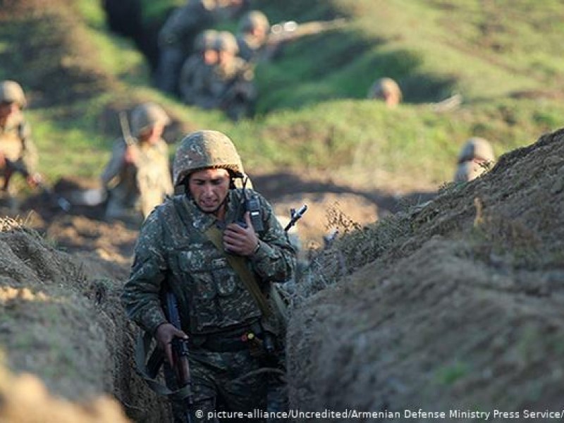 Ситуация на армяно-азербайджанской границе не подверглась изменению - Минобороны