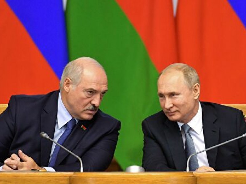Путин и Лукашенко обсудили по телефону вопрос задержанных в Белоруссии россиян