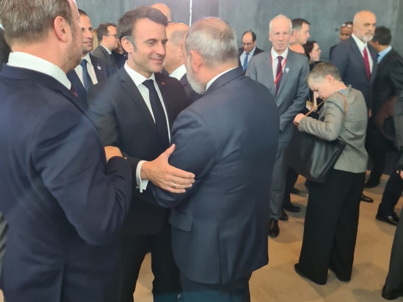 Пашинян провел краткие встречи с лидерами Франции, Германии, Латвии и Грузии