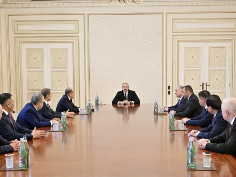 Баку готов продолжать работать над мирным договором с Ереваном - Алиев