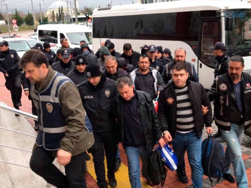 Турция начала депортировать боевиков ИГ в страны происхождения