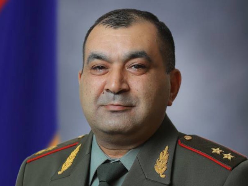 В аппарате Пашиняна ответили бывшему замначальника Генштаба ВС Армении Тирану Хачатряну