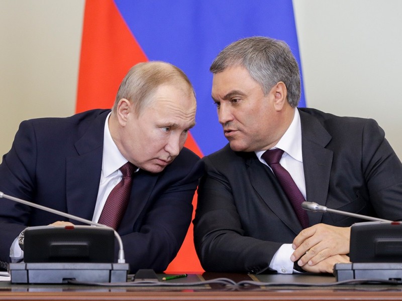 Путин внес в Госдуму проект о приостановке действия договора о РСМД