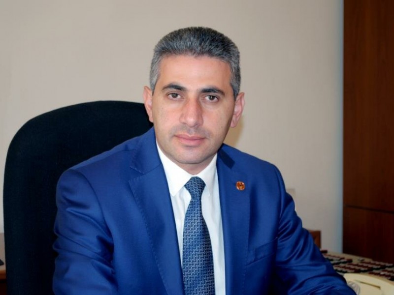В Армении должно быть объявлено военное положение – мнение