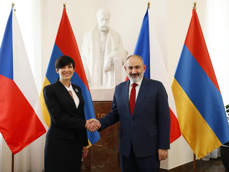 Армения заинтересована в расширении связей с Чехией в различных направлениях - премьер