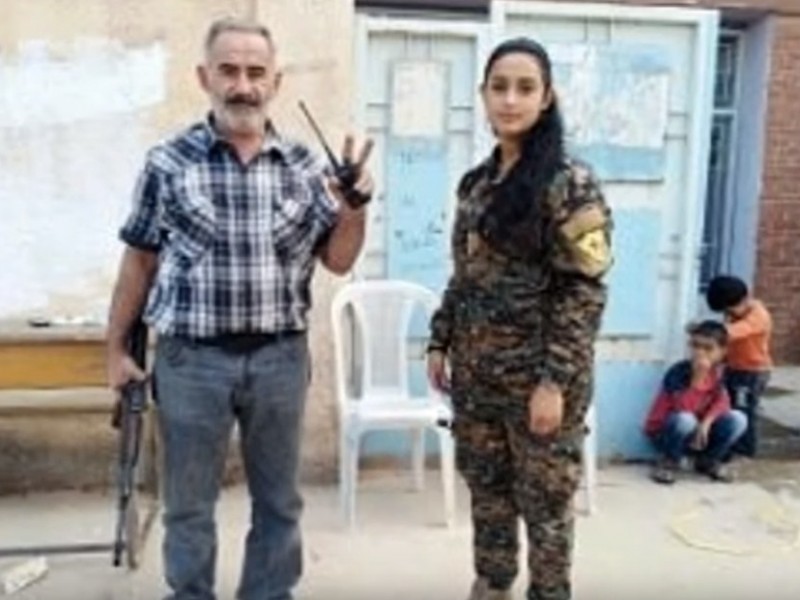 Отец и дочь армяне сражаются против турок в Сирии